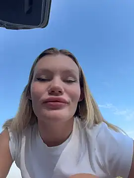 justmila online show from 07-18-26, 07:06