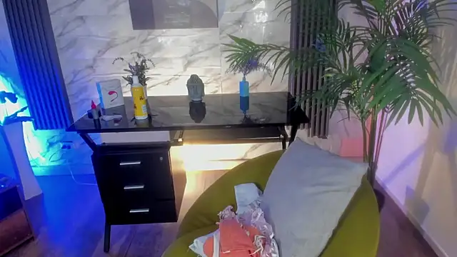 SofiaGomez420 online show from 02-08-25, 06:43