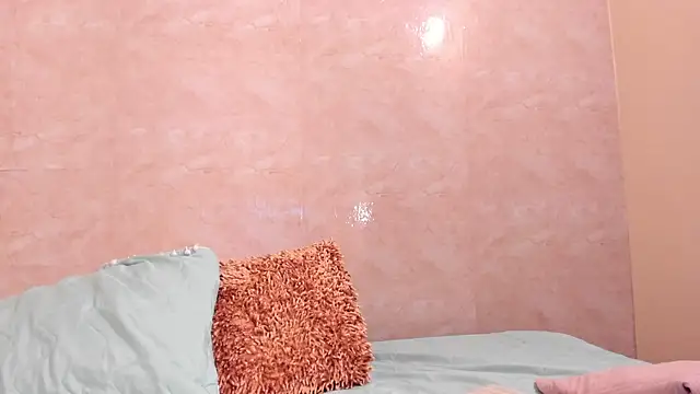 NicolVilla online show from 10-27-25, 03:02