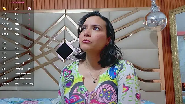 Snapshot of Sluttyandmature chatting on 06-10-26, 12:28 Sluttyandmature online show from 06-10-26, 12:28