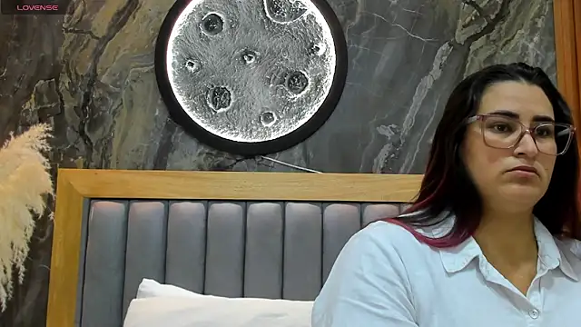 BellaPeers  online show from 04-14-26, 11:04