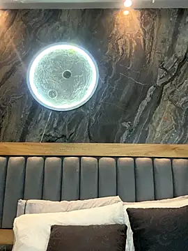 BellaPeers  online show from 10-04-25, 12:28