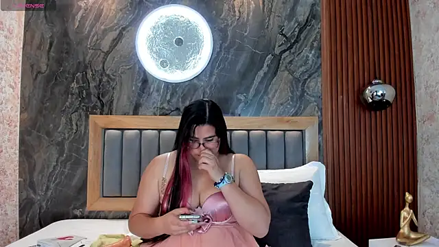 BellaPeers  online show from 10-07-25, 11:44