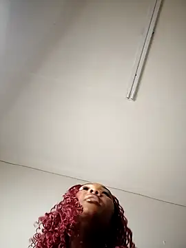 Shria107 online show from 09-30-25, 05:52