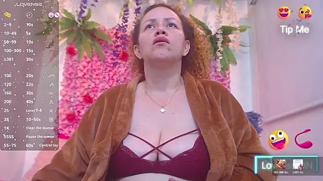 Snapshot of BLONDE_SEXYHOT chatting on 01-18-26, 11:46 BLONDE SEXYHOT online show from 01-18-26, 11:46