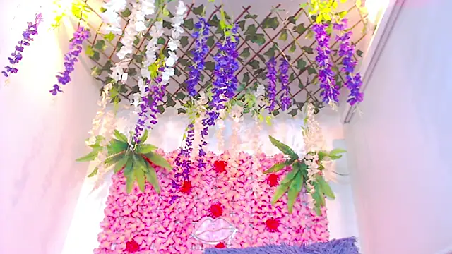 BLONDE SEXYHOT online show from 11-28-25, 11:05