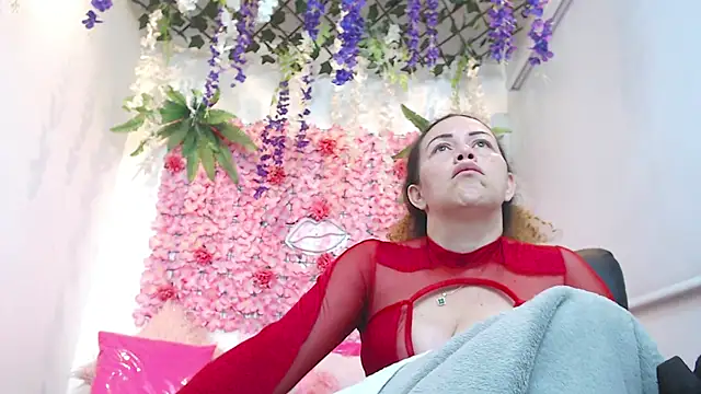 BLONDE SEXYHOT online show from 12-14-25, 01:28