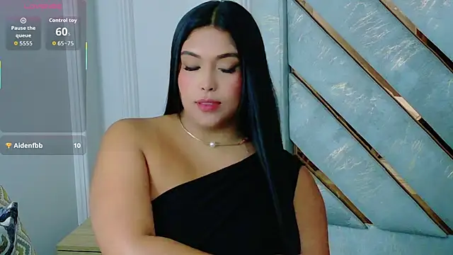 Kendall-Moll online show from 04-10-26, 12:12