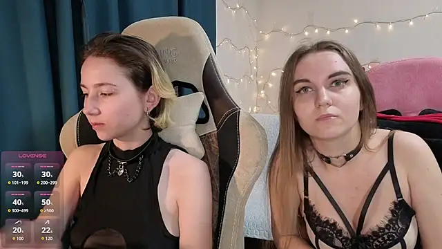 velvetvalkyries online show from 11-12-25, 04:55