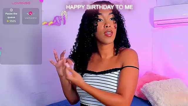 Snapshot of sasha_fox00 chatting on 11-29-25, 11:49 sasha fox00 online show from 11-29-25, 11:49