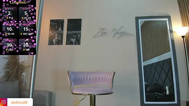 Snapshot of abril_ricci chatting on 03-21-25, 04:06 abril ricci online show from 03-21-25, 04:06