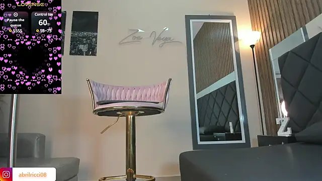 Snapshot of abril_ricci chatting on 03-22-25, 03:30 abril ricci online show from 03-22-25, 03:30