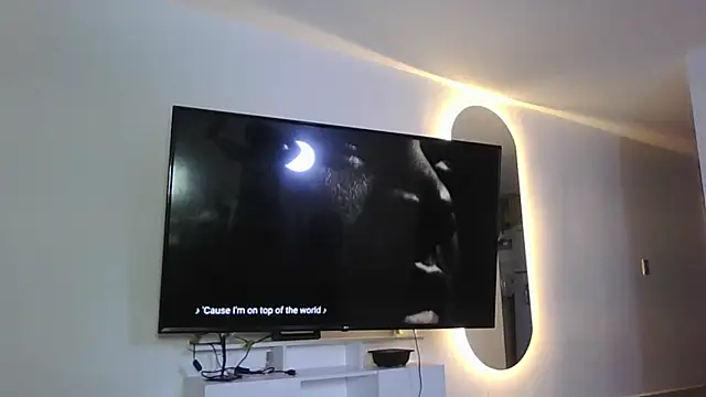 Snapshot of abril_ricci chatting on 09-16-25, 05:08 abril ricci online show from 09-16-25, 05:08