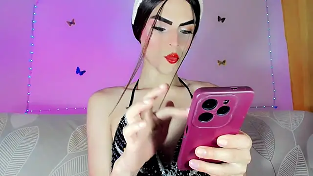 Snapshot of TatiGil chatting on 06-28-26, 07:31 TatiGil online show from 06-28-26, 07:31