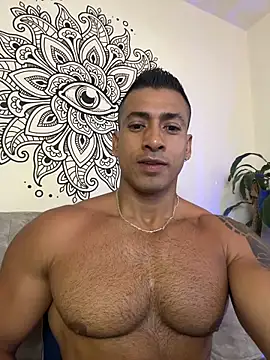 aaroncolombia online show from 11-12-25, 07:12