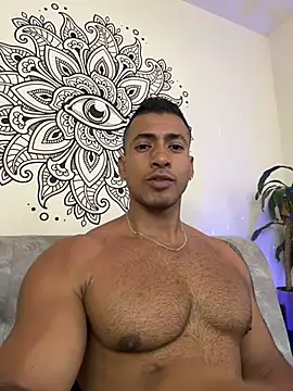 aaroncolombia online show from 11-11-25, 01:17