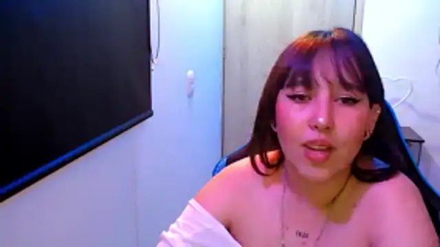 Skarlet Adams28 online show from 05-14-26, 06:05