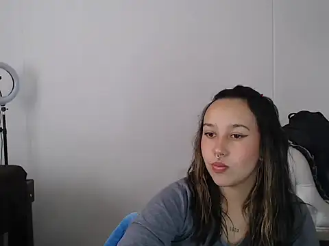 Skarlet Adams28 online show from 03-12-25, 04:02