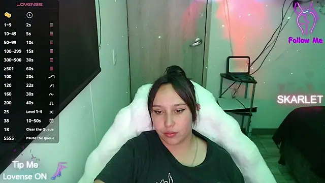 Skarlet Adams28 online show from 10-10-25, 11:49