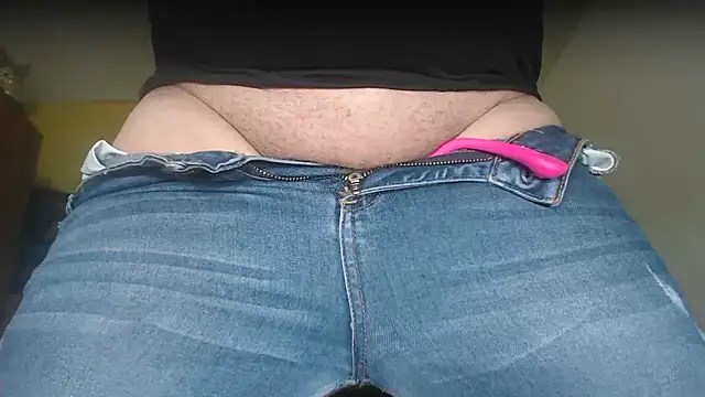 Snapshot of EmmyHorny_ chatting on 03-08-25, 02:12 EmmyHorny online show from 03-08-25, 02:12