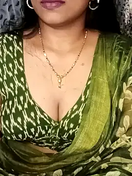 Snapshot of telugu99ramya chatting on 12-17-24, 07:07 telugu99ramya online show from 12-17-24, 07:07