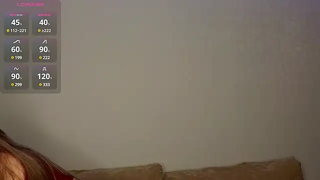 Snapshot of Candy_Lynni chatting on 12-25-24, 10:05 Candy Lynni online show from 12-25-24, 10:05