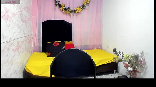 Brunette sasha online show from 04-15-26, 12:10