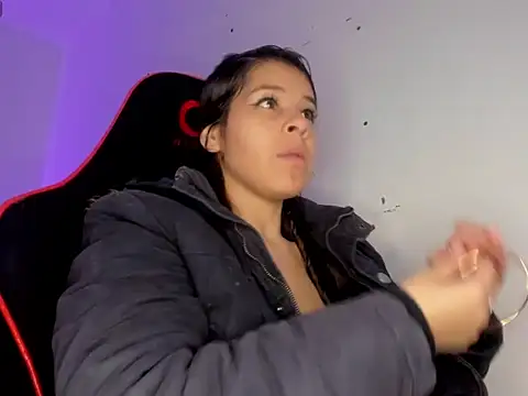 silviamilk online show from 02-23-26, 01:12