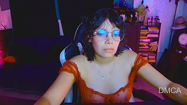 Drea Foox online show from 04-07-26, 03:19