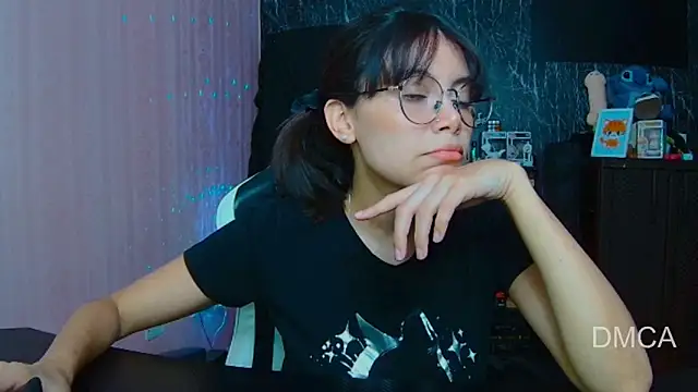 Drea Foox online show from 10-16-25, 02:20