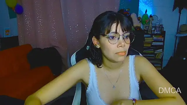 Drea Foox online show from 03-25-26, 04:12