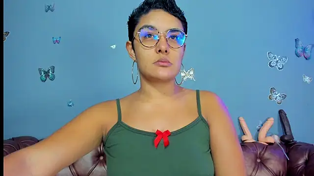 Kaira mosse online show from 11-15-25, 11:47