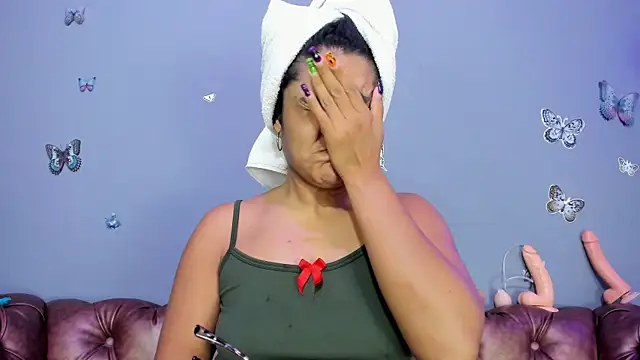 Kaira mosse online show from 11-21-25, 11:42