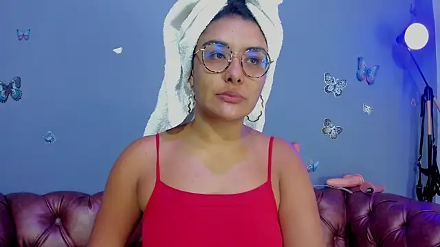 Kaira mosse online show from 11-25-25, 11:43