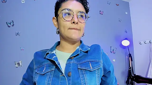 Kaira mosse online show from 11-04-25, 11:14