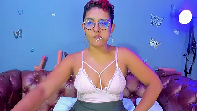 Kaira mosse online show from 04-18-26, 11:34