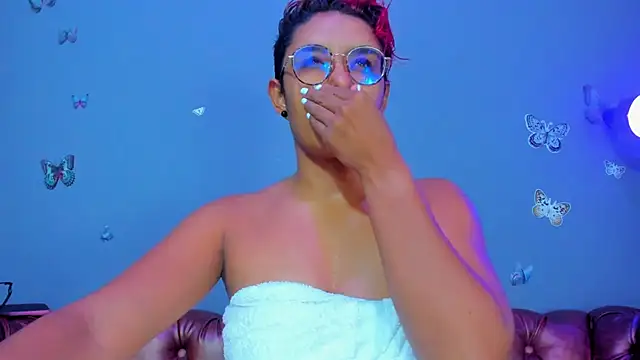 Snapshot of Kaira_mosse chatting on 04-28-26, 11:58 Kaira mosse online show from 04-28-26, 11:58