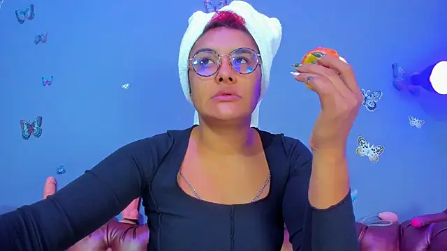 Kaira mosse online show from 04-03-26, 12:33