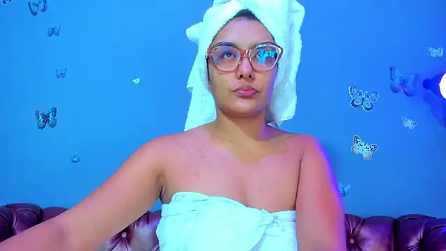 Snapshot of Kaira_mosse chatting on 06-16-26, 11:54 Kaira mosse online show from 06-16-26, 11:54