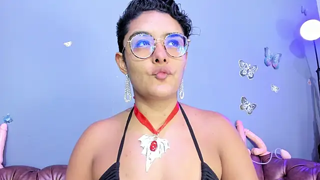 Kaira mosse online show from 10-31-25, 11:18