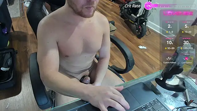 Snapshot of aaron_s_x chatting on 01-02-25, 11:49 aaron s x online show from 01-02-25, 11:49