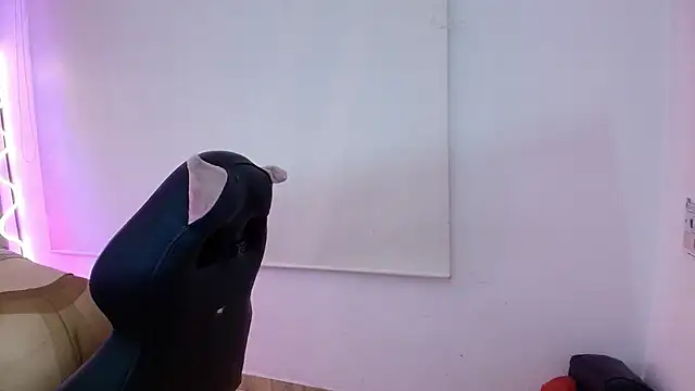 Snapshot of Brendda_tay chatting on 09-29-25, 03:13 Brendda tay online show from 09-29-25, 03:13