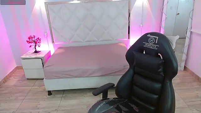 Brendda tay online show from 03-20-26, 03:18