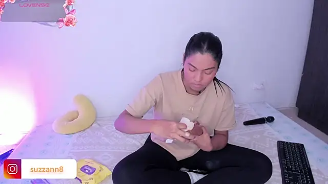 AnneteLynch online show from 03-27-26, 10:33