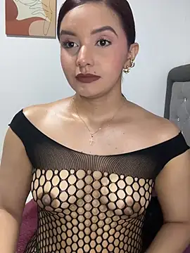 Melanyprada online show from 05-15-26, 05:16