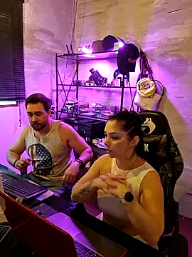 Snapshot of CoelhinhaGostosa chatting on 03-12-26, 05:17 CoelhinhaGostosa online show from 03-12-26, 05:17