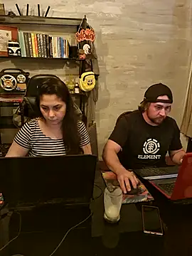 Snapshot of CoelhinhaGostosa chatting on 10-24-25, 06:01 CoelhinhaGostosa online show from 10-24-25, 06:01