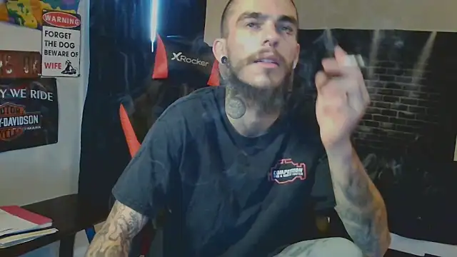 XMeF10 online show from 03-18-25, 06:17