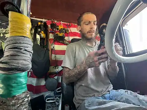 XMeF10 online show from 04-20-26, 02:29