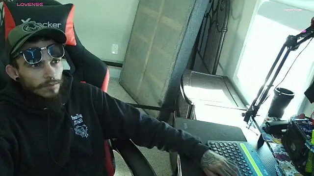 XMeF10 online show from 02-14-25, 05:57